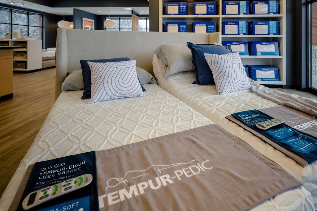 Tempur-Pedic Flagship Store - Deer Park, IL | 20710 N Rand Rd, Deer Park, IL 60010, USA | Phone: (815) 681-7090