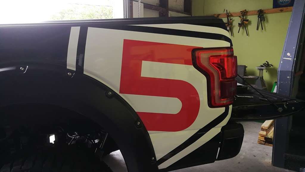 Signfly Graphics | 17130 Townes Rd Ste.C, Friendswood, TX 77546, USA | Phone: (281) 947-8795