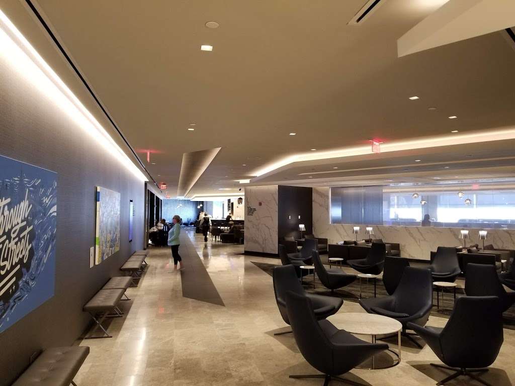 United Club Terminal E | 3870 N Terminal Rd, Houston, TX 77032, USA | Phone: (800) 864-8331