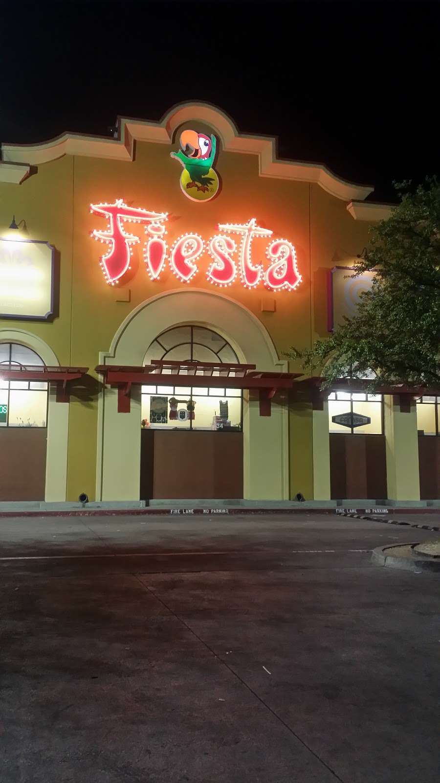 Fiesta Mart | 3434 W Illinois Ave, Dallas, TX 75211 | Phone: (214) 331-3885