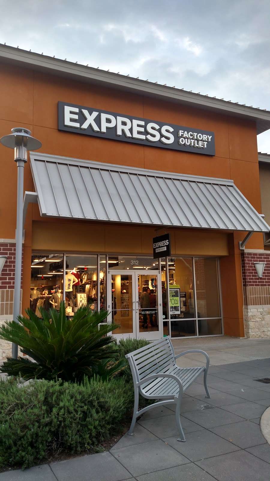 Express Factory Outlet | 29300 Hempstead Rd, Cypress, TX 77433 | Phone: (832) 497-4024