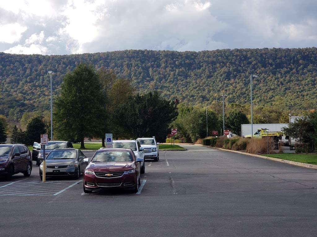 Sideling Hill Travel Plaza | 3744 N Hess Rd, Waterfall, PA 16689, USA | Phone: (717) 485-4254