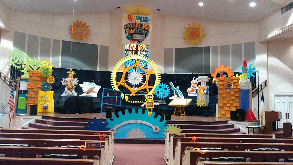 University Baptist Church - church  | Photo 1 of 10 | Address: 16106 Middlebrook Dr, Houston, TX 77059, USA | Phone: (281) 488-8517