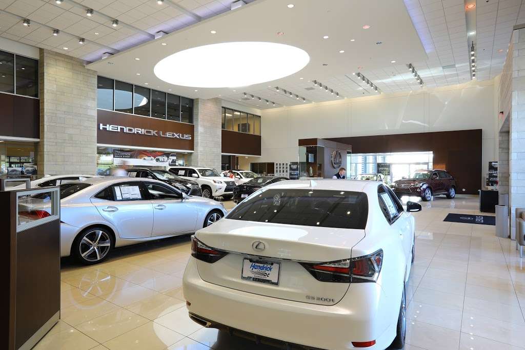 Hendrick Lexus Kansas City | 6935 W Frontage Rd, Merriam, KS 66203 | Phone: (816) 332-6461