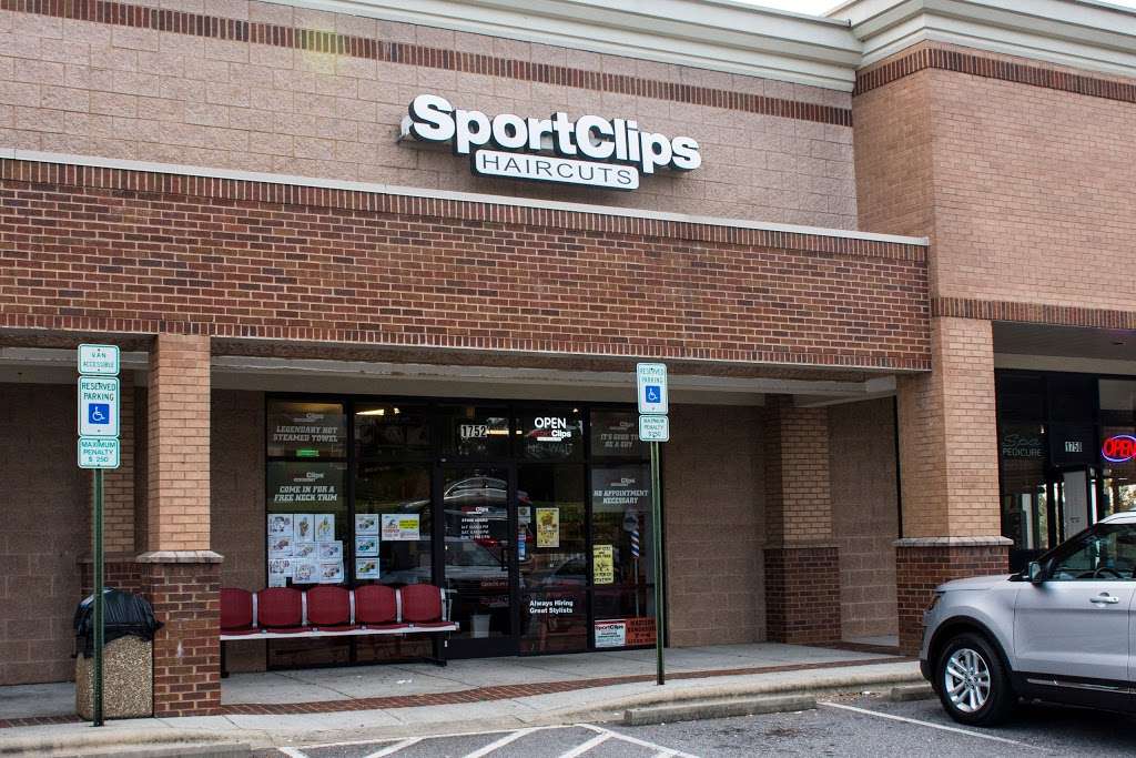 Sport Clips Haircuts of Hickory | 1752 Catawba Valley Blvd SE, Hickory, NC 28602, USA | Phone: (828) 328-5020