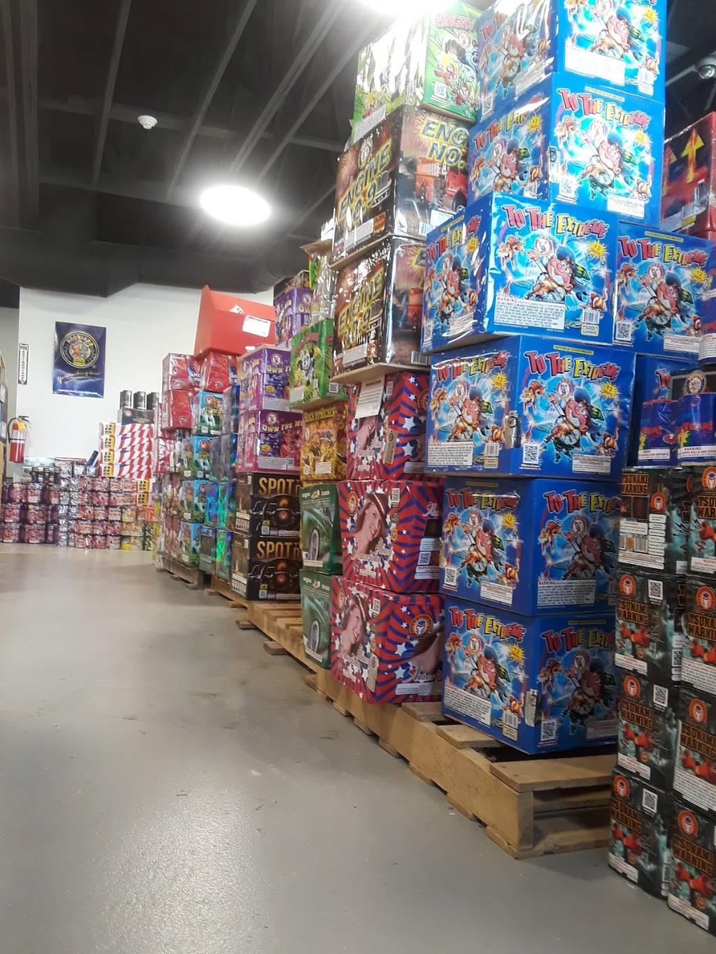 Wacky Willys Fireworks | 162 Centre Dr, Shepherdsville, KY 40165, USA | Phone: (502) 531-0976