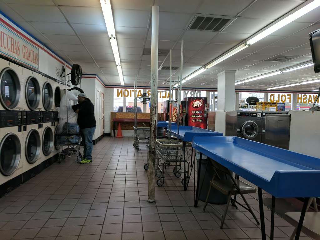 USA Washateria | 110 N Alexander Dr, Baytown, TX 77520 | Phone: (832) 695-3007