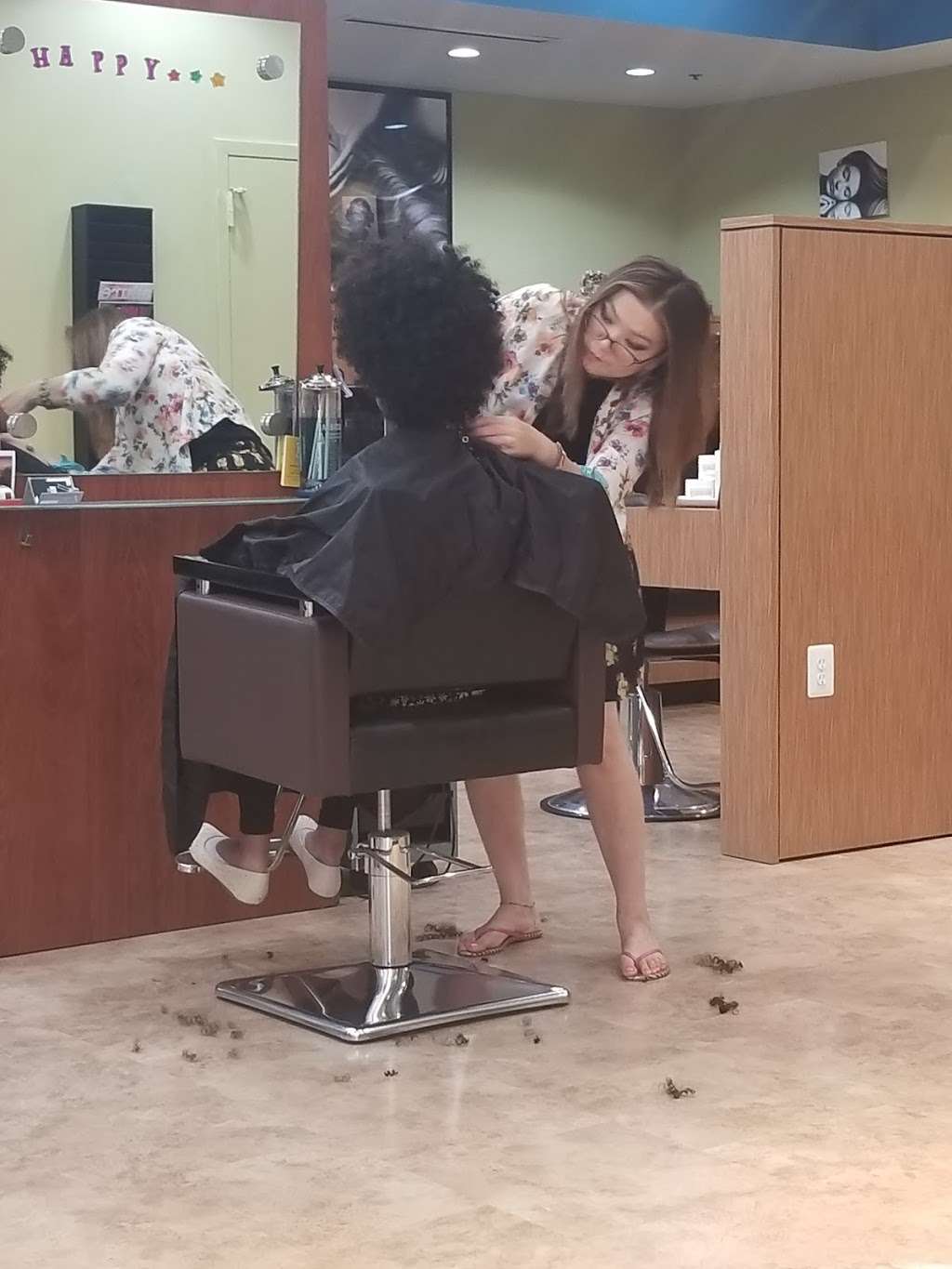 Nolas Salon | 2700 Clarendon Blvd r330, Arlington, VA 22201 | Phone: (703) 527-9644