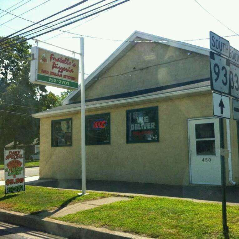 Fratellos Pizzeria and Italian Kitchen | 450 East 3rd Street, Nescopeck, PA 18635 | Phone: (570) 752-2701