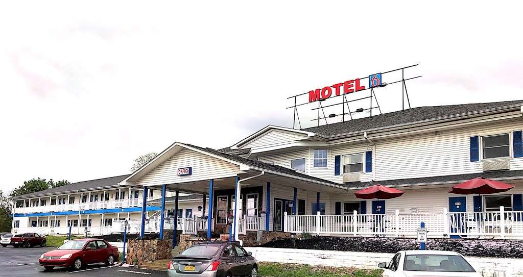 Motel6 Front Royal, VA | 141 W 15th St, Front Royal, VA 22630, USA | Phone: (540) 635-2191