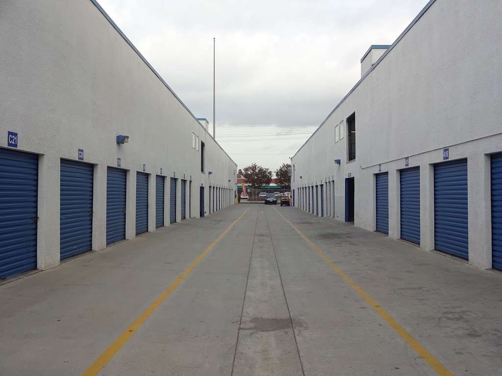 Huntington Park Self Storage | 5961 Santa Fe Ave, Huntington Park, CA 90255, USA | Phone: (323) 580-6471