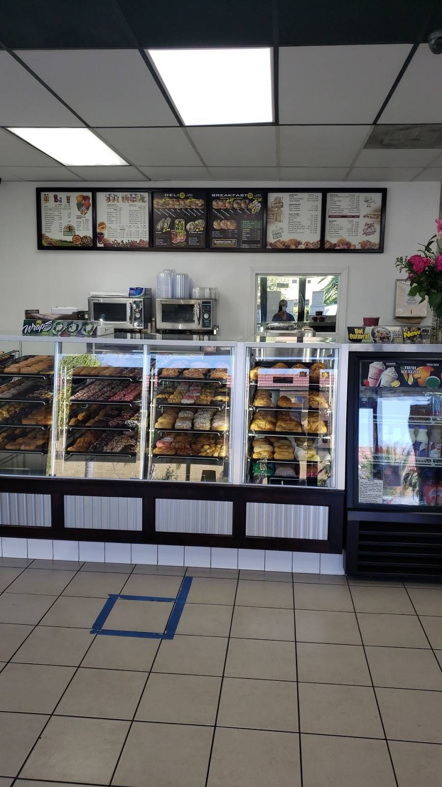 Winchell’s Donuts | 4516 W Imperial Hwy, Inglewood, CA 90304, USA | Phone: (310) 910-0366