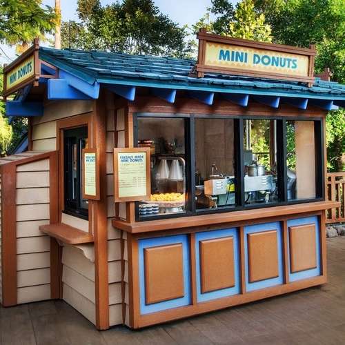 Mini Donuts at Disneys Blizzard Beach Water Park | 2902 Blizzard Beach Drive, Bay Lake, FL 34747 | Phone: (407) 939-3463
