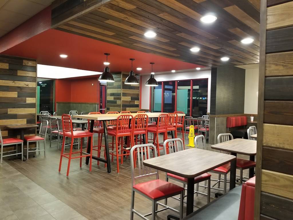 Arbys | 650 West Linmar Ln, Johnson Creek, WI 53038, USA | Phone: (920) 699-5050