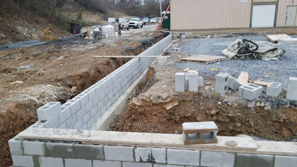 Iron Run Beverage | 7525 Tilghman St, Allentown, PA 18106, USA | Phone: (610) 395-2161