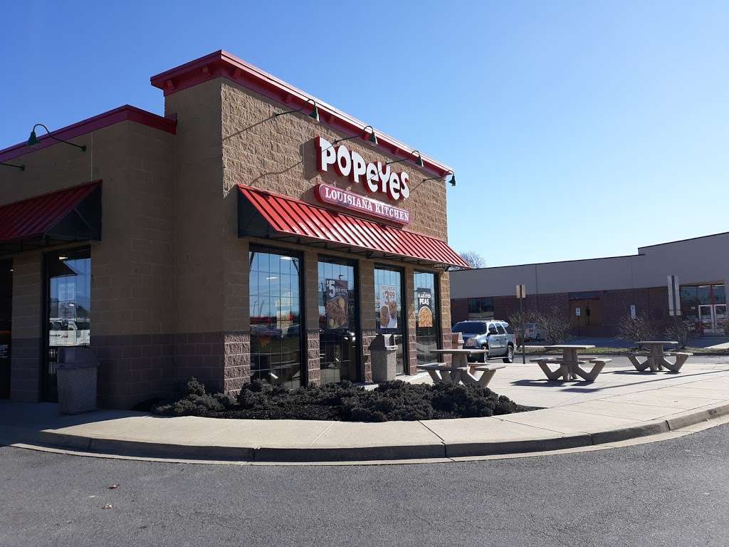 Popeyes Louisiana Kitchen | 30263 Triangle Dr, Charlotte Hall, MD 20622, USA | Phone: (301) 290-5140