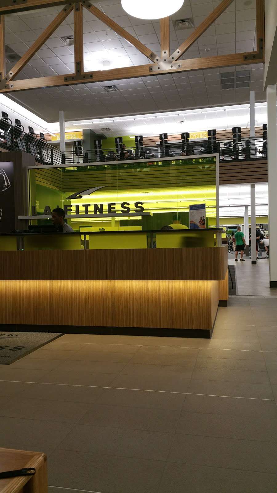 LA Fitness | 620 N York St, Elmhurst, IL 60126, USA | Phone: (630) 491-0112