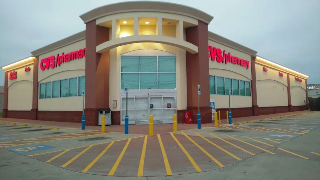 CVS | 5050 S Lancaster Rd, Dallas, TX 75216, USA | Phone: (214) 375-8924