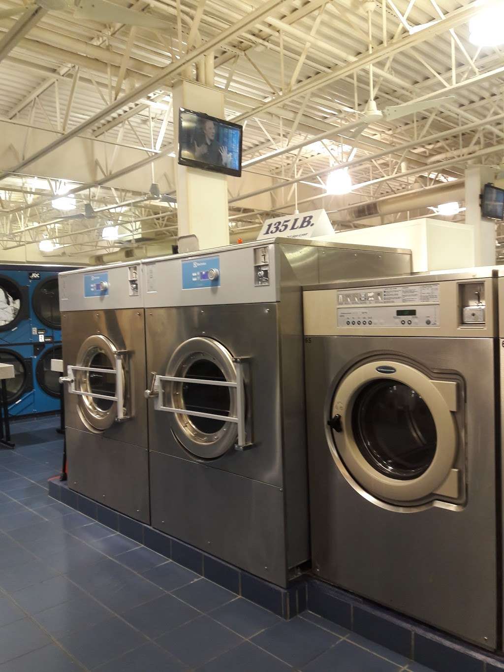 Sudsville Laundry | 6811 Loch Raven Blvd, Baltimore, MD 21286, USA | Phone: (410) 296-8880