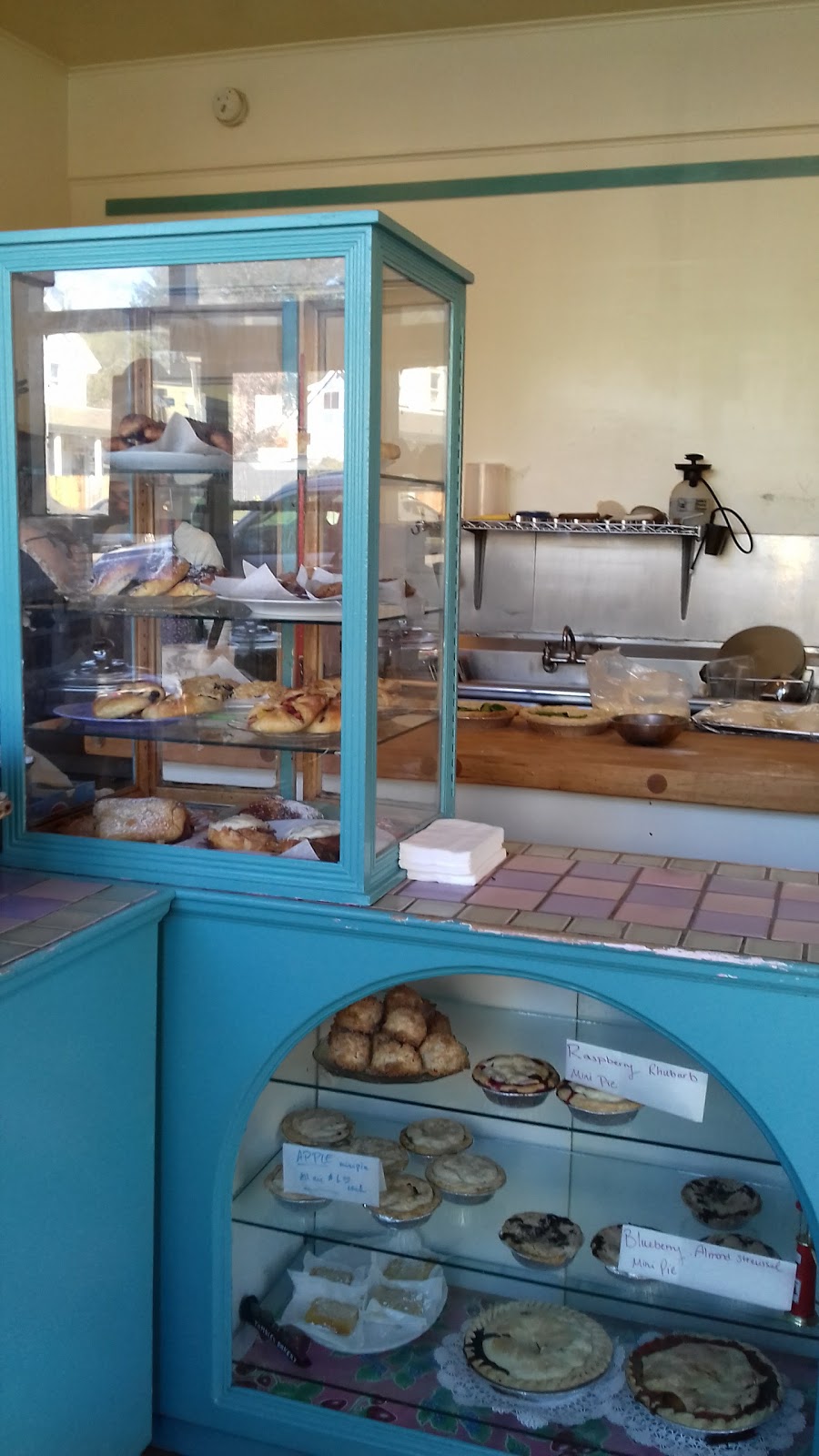 Tomales Bakery | 27000 CA-1, Tomales, CA 94971, USA | Phone: (707) 878-2429