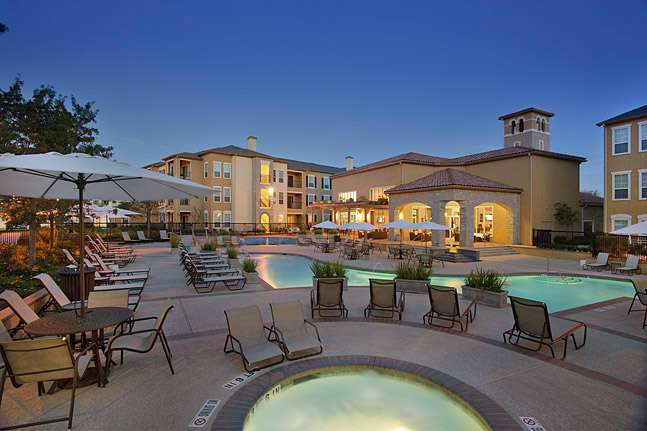 Amalfi At Tuscan Lakes | 1450 E League City Pkwy, League City, TX 77573, USA | Phone: (281) 336-0948