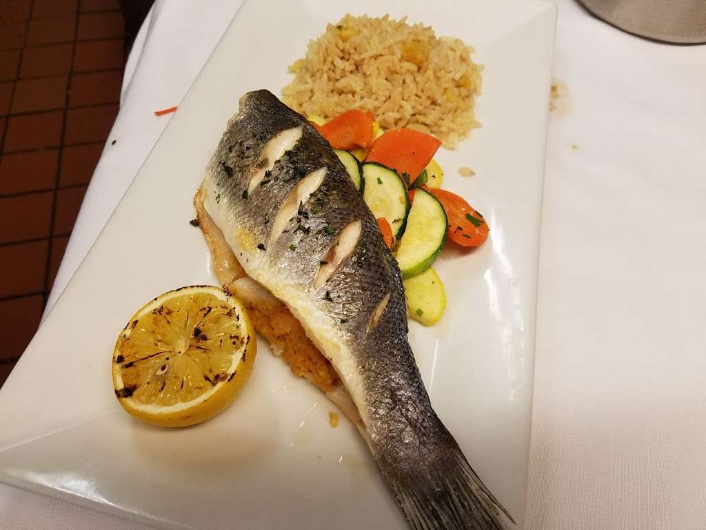 Hudsons Ribs & Fish | 1099 U.S. 9, Fishkill, NY 12524, USA | Phone: (845) 297-5002