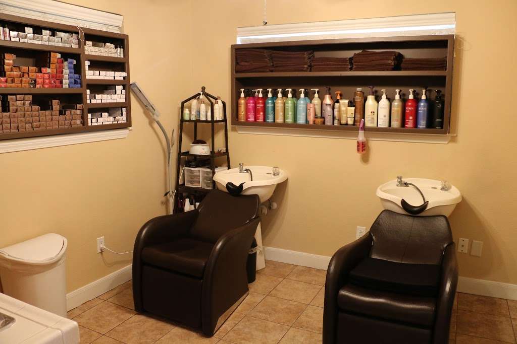 The Salon At Park Avenue Station | 806 Hwy 3 South, League City, TX 77573, USA | Phone: (281) 332-9999