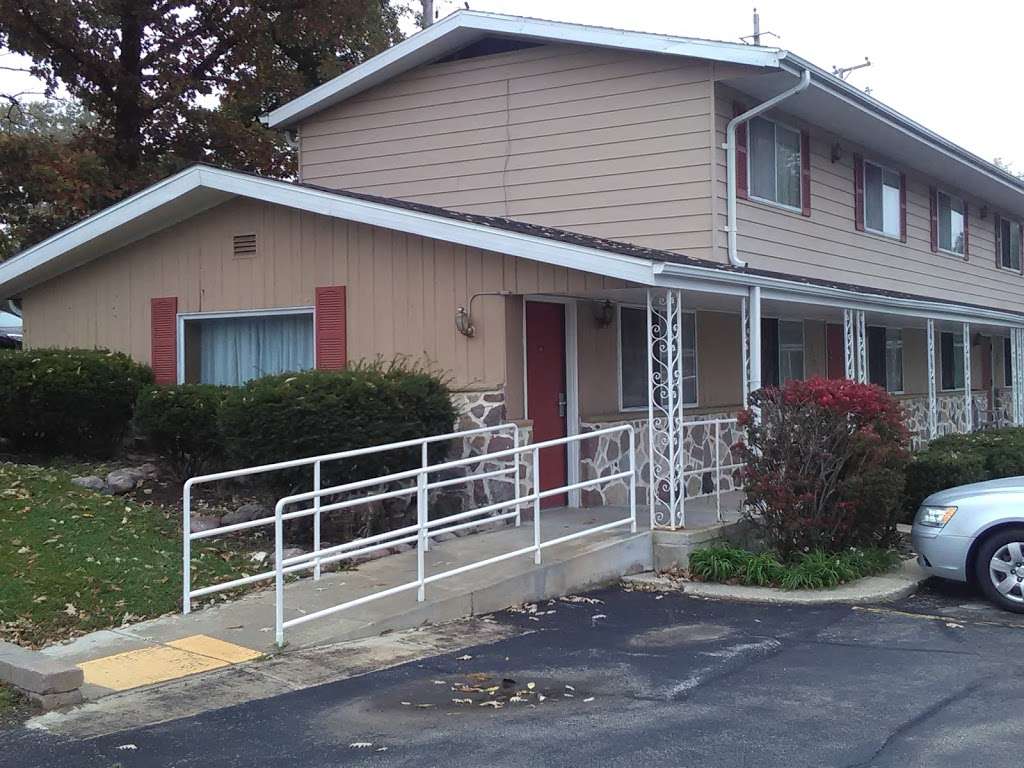 Golden Key Motel | 3600 S 108th St, Greenfield, WI 53228, USA | Phone: (414) 543-5300