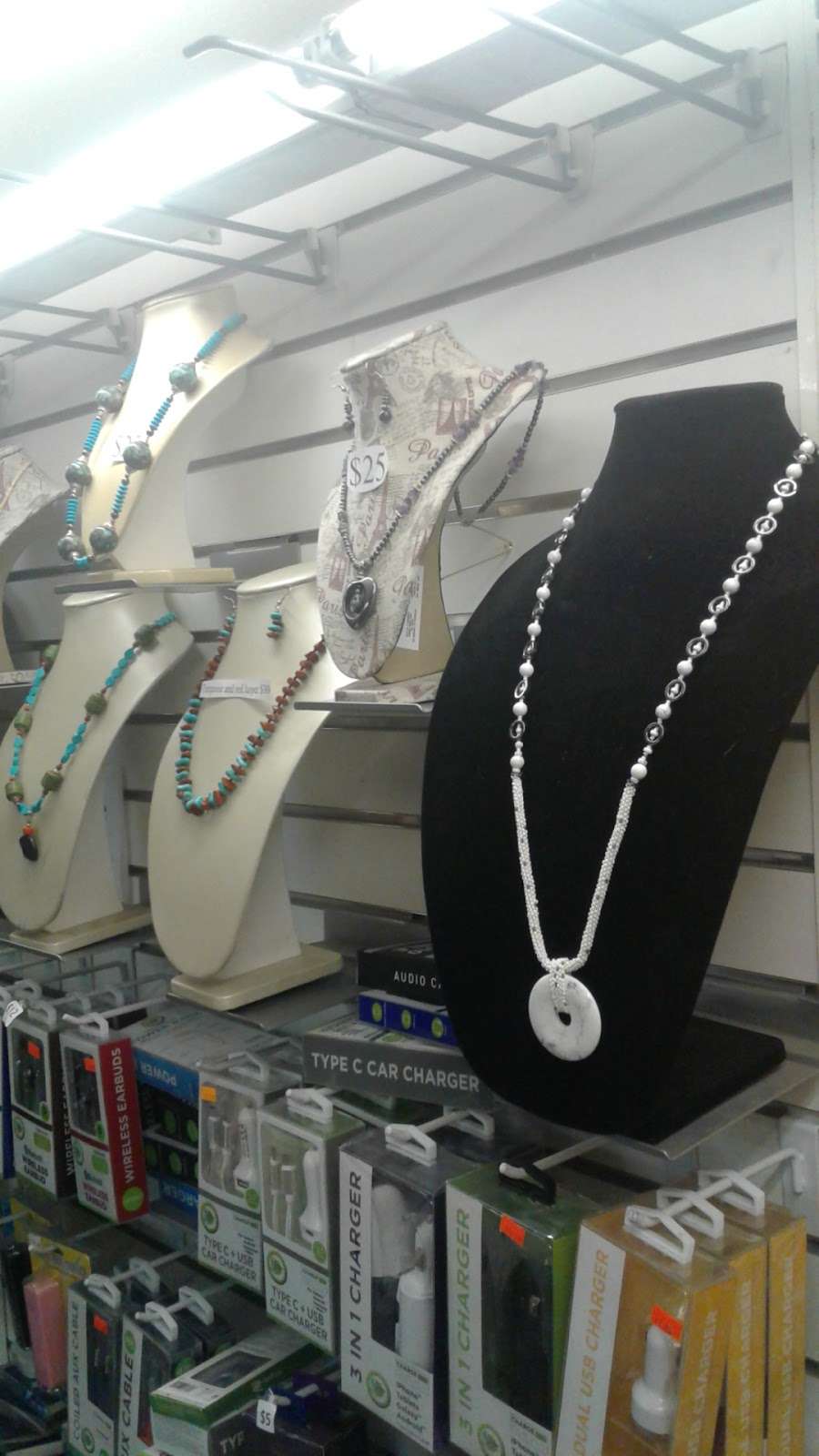 J&R Accessories and Much More | 5748 W Glendale Ave, Glendale, AZ 85301, USA | Phone: (623) 915-6792