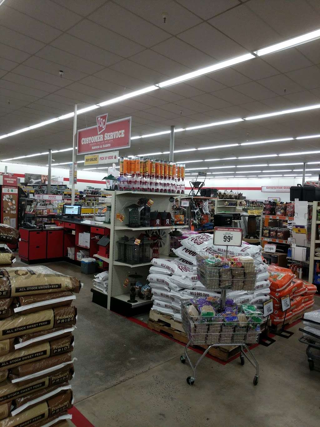 Tractor Supply Co. | 219 E Plaza Dr Ste A, Mooresville, NC 28115, USA | Phone: (704) 658-1157