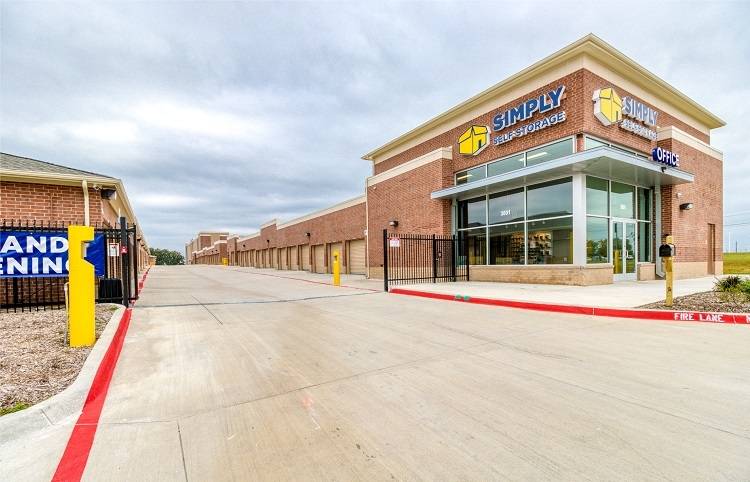 Simply Self Storage | 3801 Hardin Blvd, McKinney, TX 75070, USA | Phone: (972) 886-8003