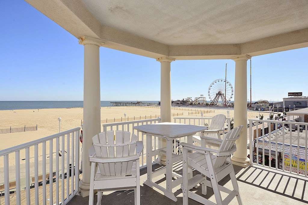 Vantage Vacation Rentals of Ocean City | 5200b Coastal Hwy, Ocean City, MD 21842, USA | Phone: (410) 723-1780