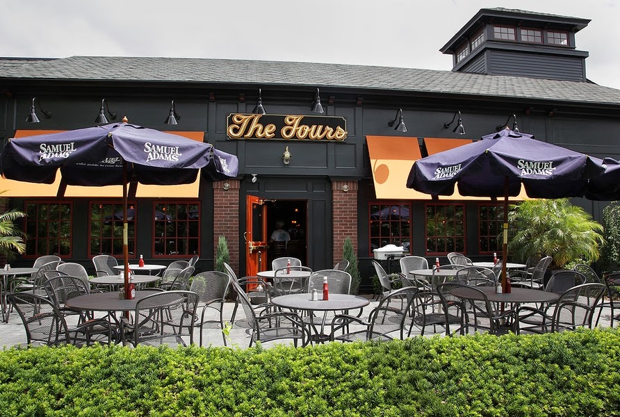 The Fours Bar & Grill | 285 Washington St, Norwell, MA 02061, USA | Phone: (781) 659-4414