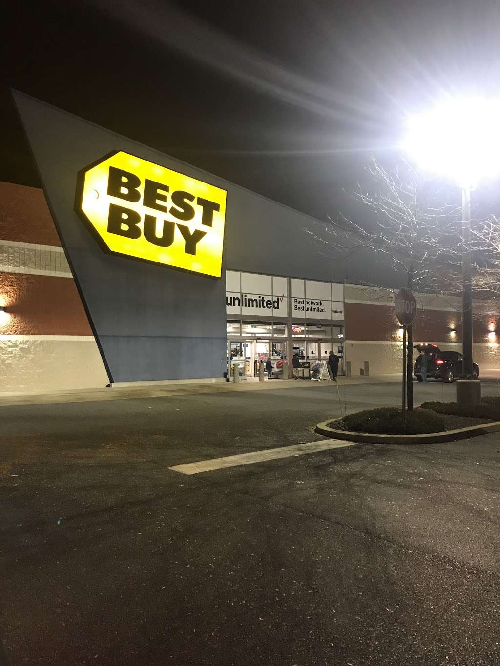 Best Buy | 1700 Fruitville Pike, Lancaster, PA 17601, USA | Phone: (717) 391-7459