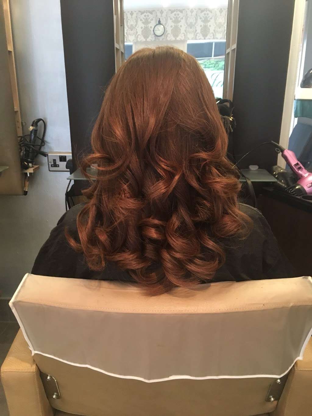 Jacqueline Hair Salon | 74 Great North Rd, Welwyn AL6 0TA, UK | Phone: 01438 714249