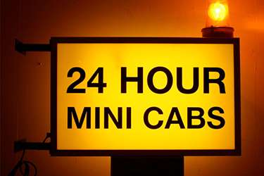 Hendon MiniCab | Hendon Railway Station, Station Rd, Edgware, London NW4 4PT, UK | Phone: 020 3637 7846