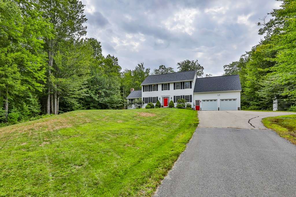 David Hall NH Realty with Bean Group | 108 Ponemah Rd, Amherst, NH 03031, USA | Phone: (603) 345-5802