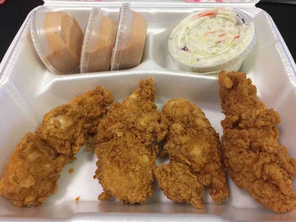 Raising Canes Chicken Fingers | 4506 E Cactus Rd, Phoenix, AZ 85032, USA | Phone: (602) 237-5857