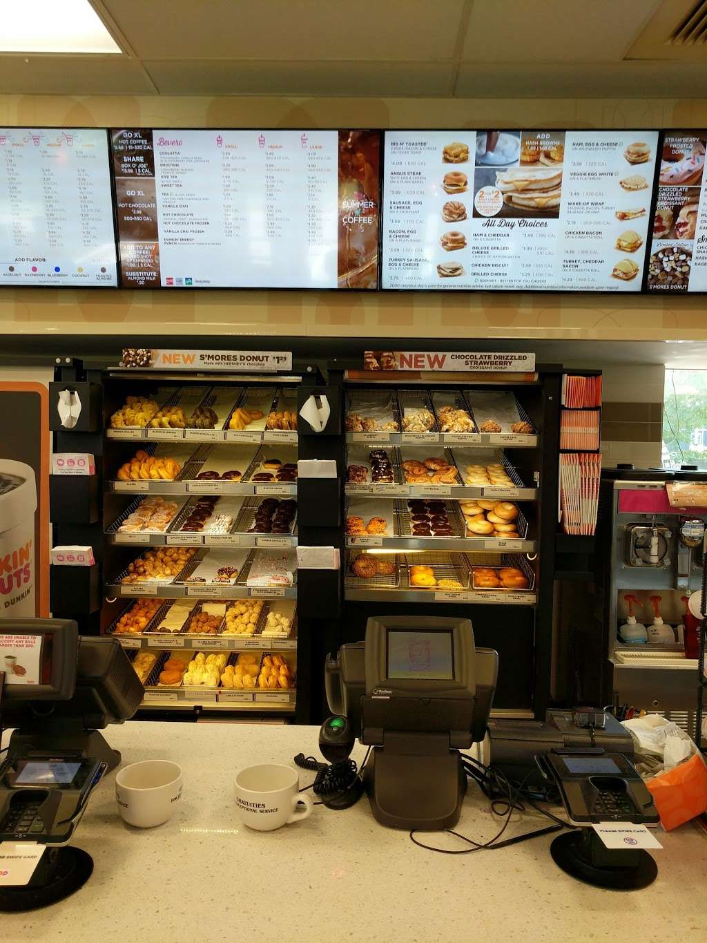 Dunkin Donuts | 8564 Veterans Hwy, Millersville, MD 21108 | Phone: (410) 729-4130