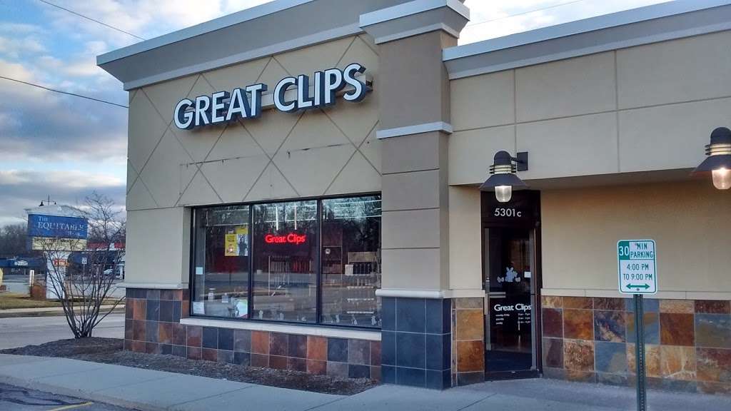 Great Clips | 5301 S 108th St Ste C, Hales Corners, WI 53130 | Phone: (414) 425-6170