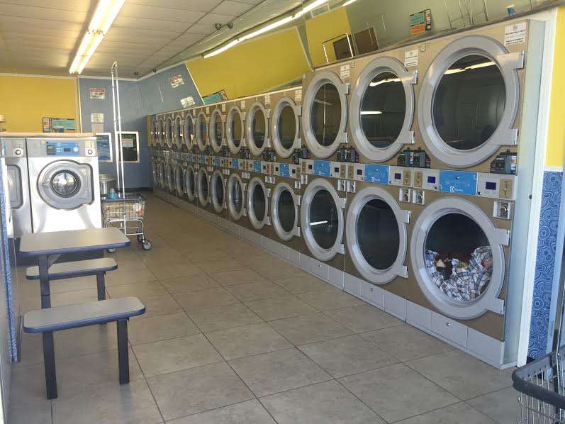 Neighborhood Wash Laundromat | 3308 W 135th St, Hawthorne, CA 90250, USA | Phone: (424) 456-4511