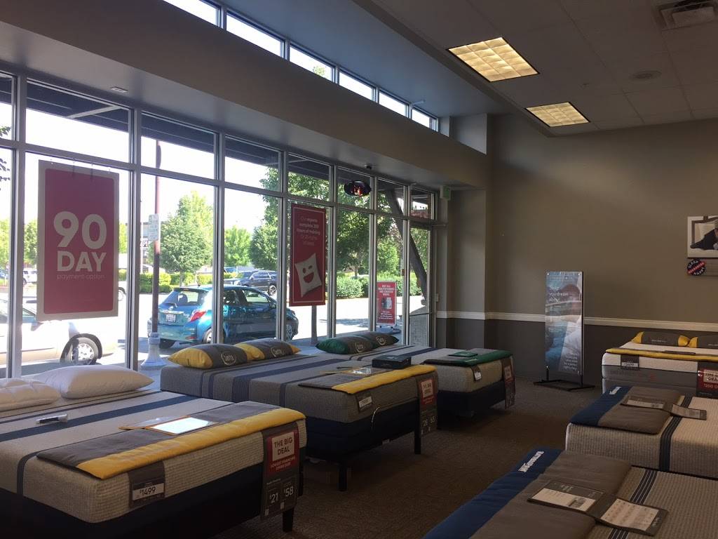 Mattress Firm The Landing | 955 Park Ave N Ste A, Renton, WA 98057, USA | Phone: (425) 970-4045