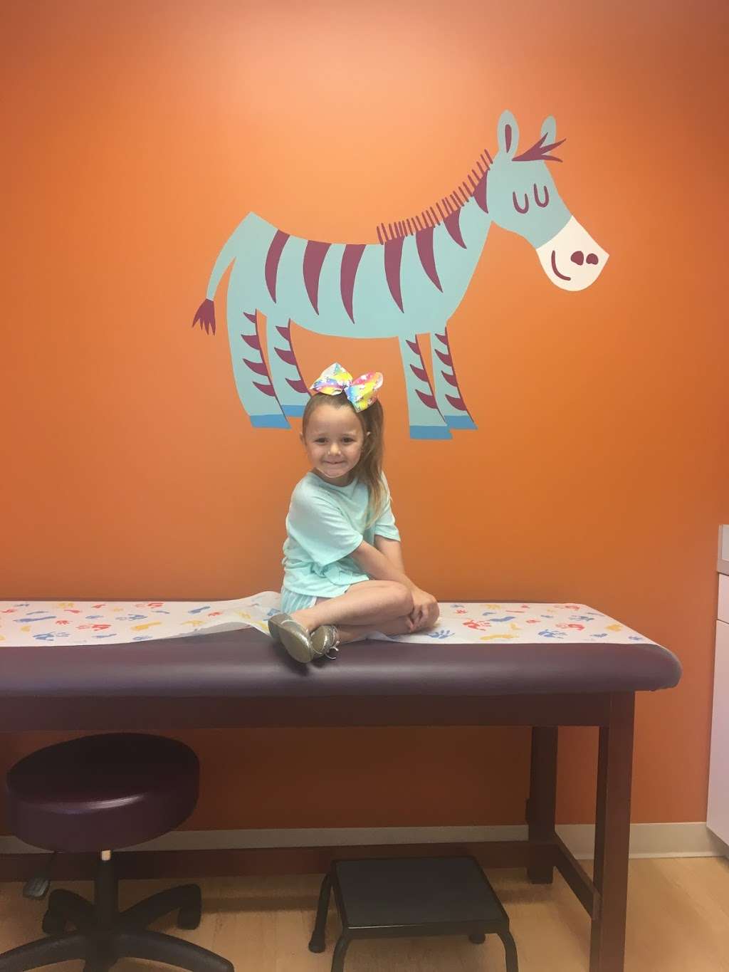 Pediatric Center of Grand Prairie | 4927 Lake Ridge Pkwy #170, Grand Prairie, TX 75052, USA | Phone: (972) 498-1200