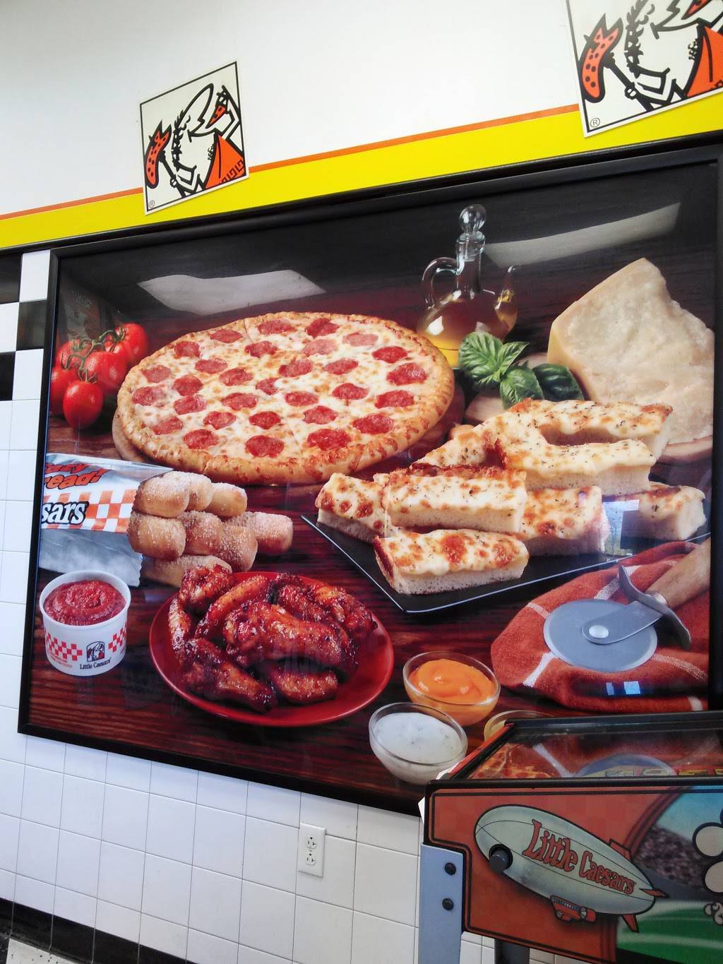 Little Caesars Pizza | 340 Howdershell Rd, Florissant, MO 63031, USA | Phone: (314) 839-9555