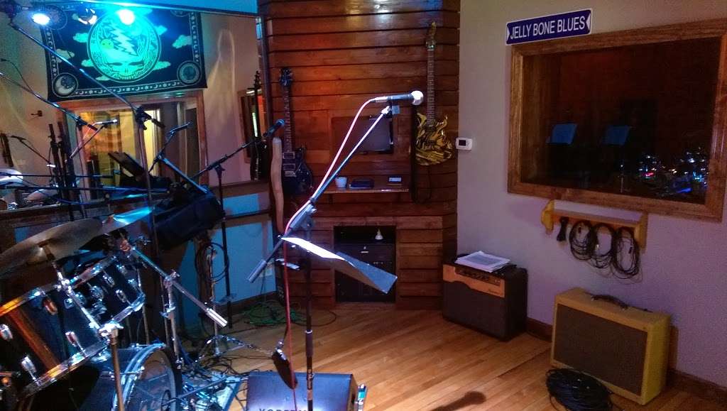 Illinois Media Group / iMaster Studios | 24250 W Townline Rd, Grayslake, IL 60030, USA | Phone: (224) 392-7938