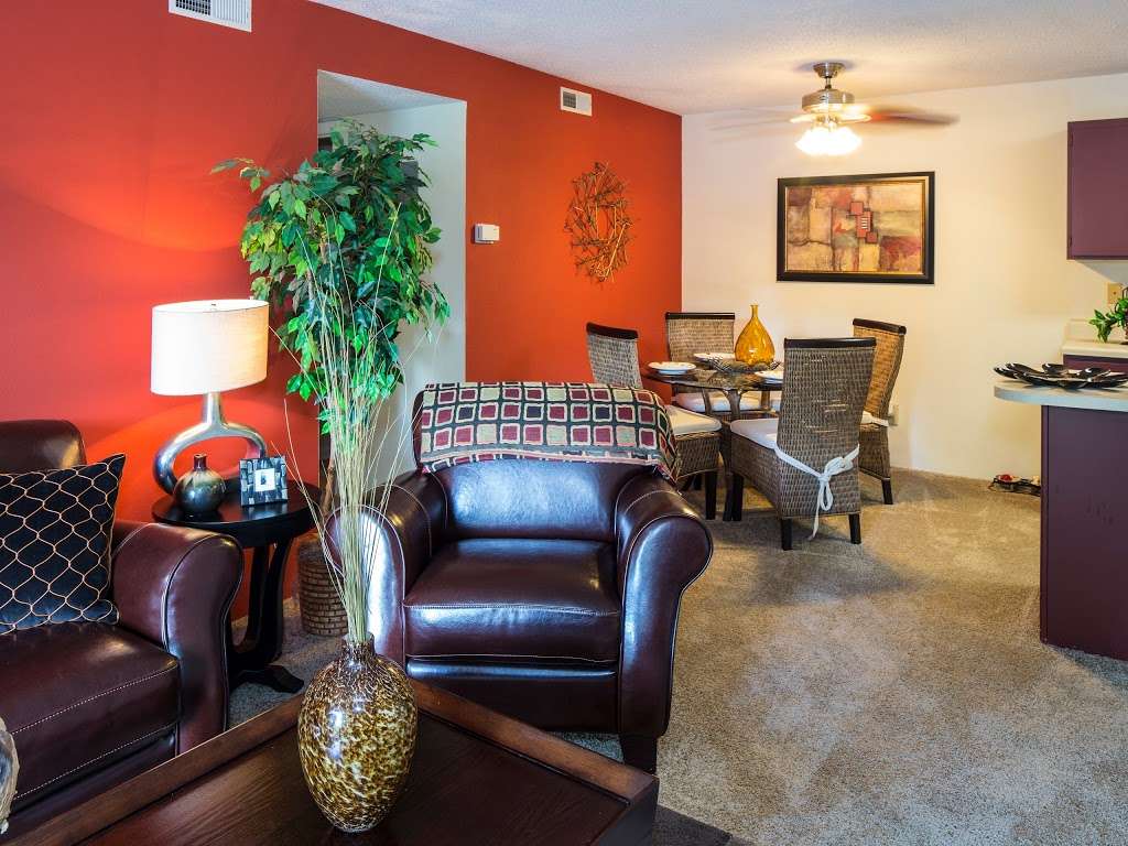 Victoria Park Apartment Homes | 4616 Stoney Trace Dr, Charlotte, NC 28227, USA | Phone: (704) 573-2787