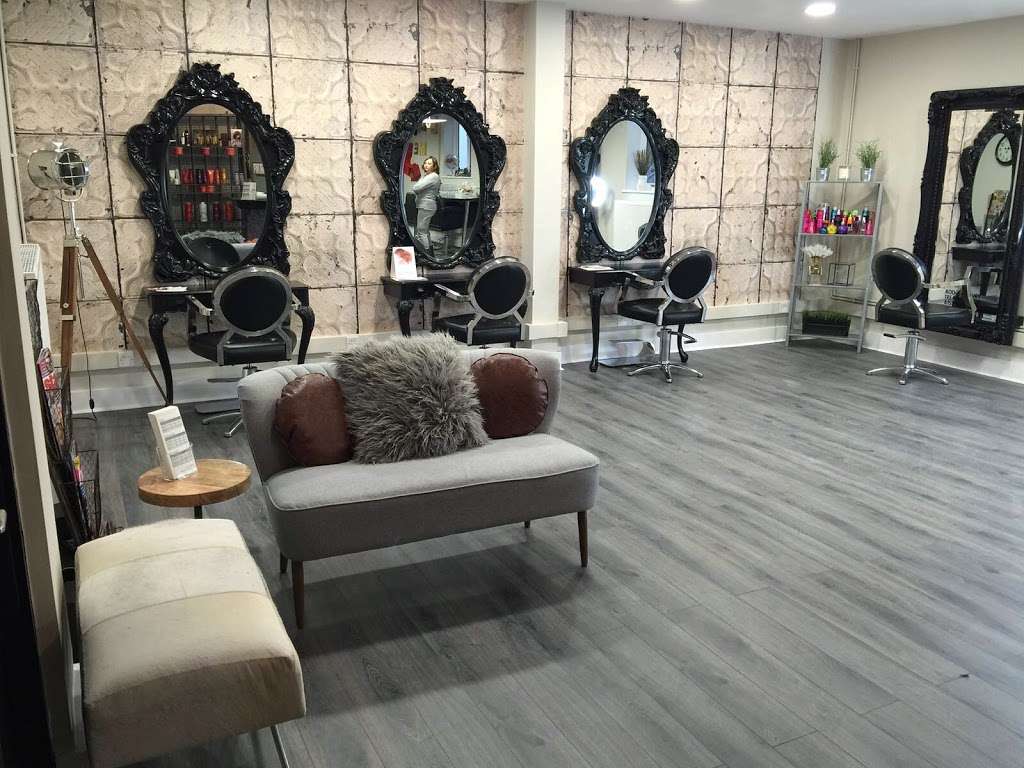 SNM Hair | 3, Hatfield Heath Road, Sawbridgeworth CM21 9HX, UK | Phone: 01279 898588