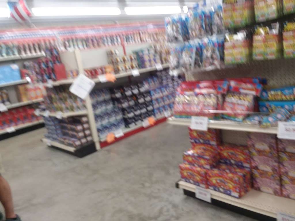 Patriotic Fireworks | 1254 E Old Philadelphia Rd, Elkton, MD 21921, USA | Phone: (410) 287-2365