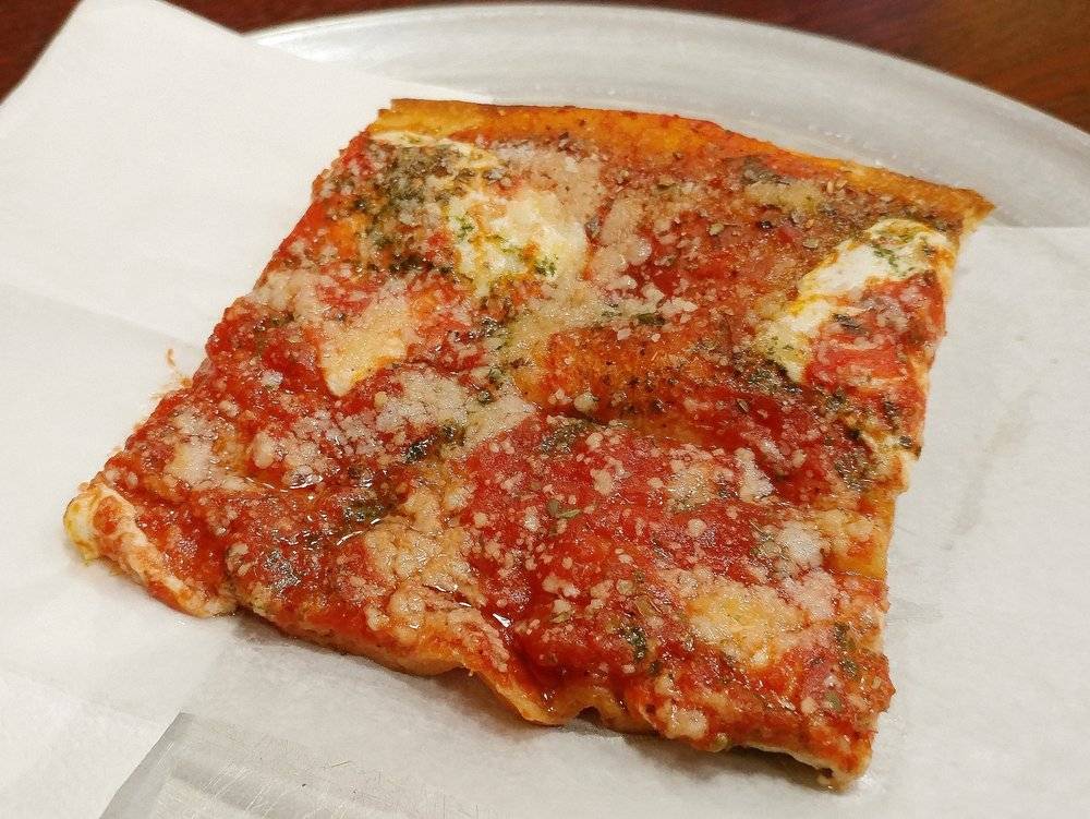 Tonys Pizzeria | 1307 Arthur Kill Rd, Staten Island, NY 10312, USA | Phone: (718) 619-4580