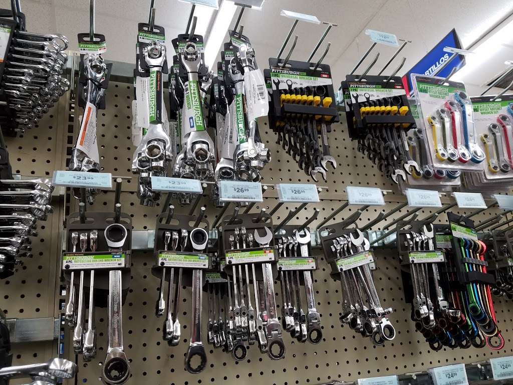 Harbor Freight Tools | 10826 North Fwy, Houston, TX 77037, USA | Phone: (281) 405-0887